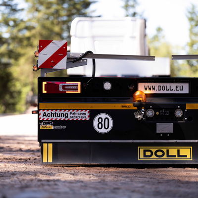 Arrière de la semi-remorque surbaissée X DOLL avec éclairage entièrement à LED